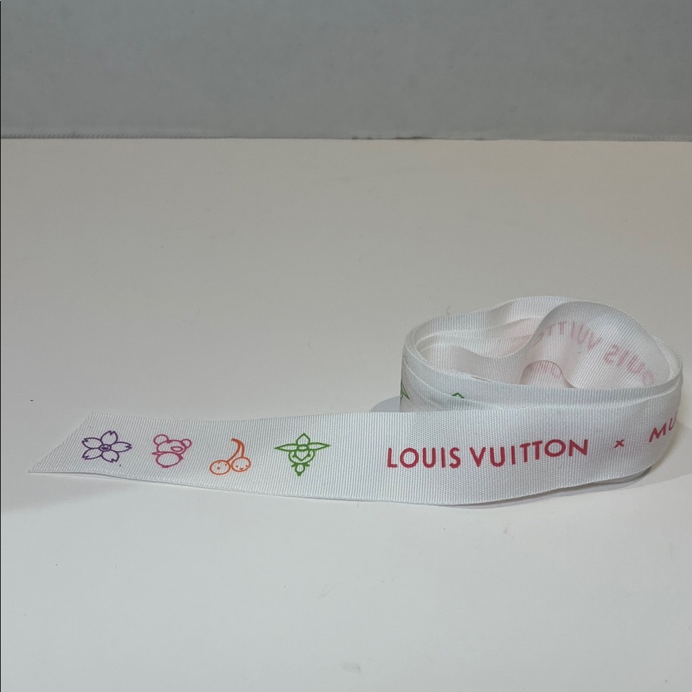 Louis Vuitton LIMITED Edition White Ribbon Murakami Collection 6ft